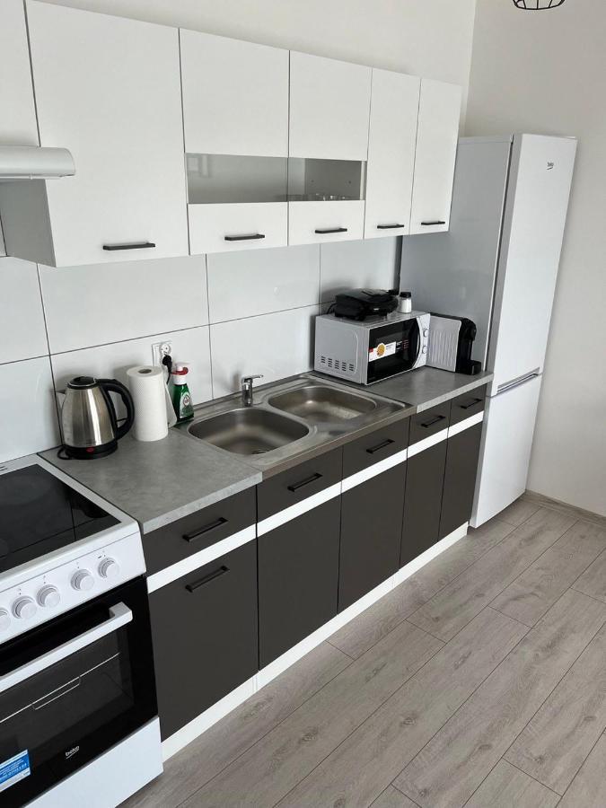 Sdh 1 Radzymin Comfortable Apartment Near Warsaw Eksteriør billede