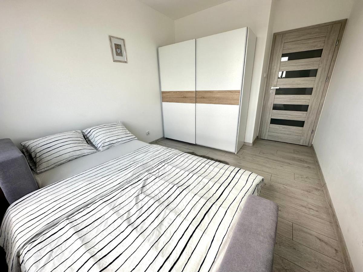 Sdh 1 Radzymin Comfortable Apartment Near Warsaw Eksteriør billede
